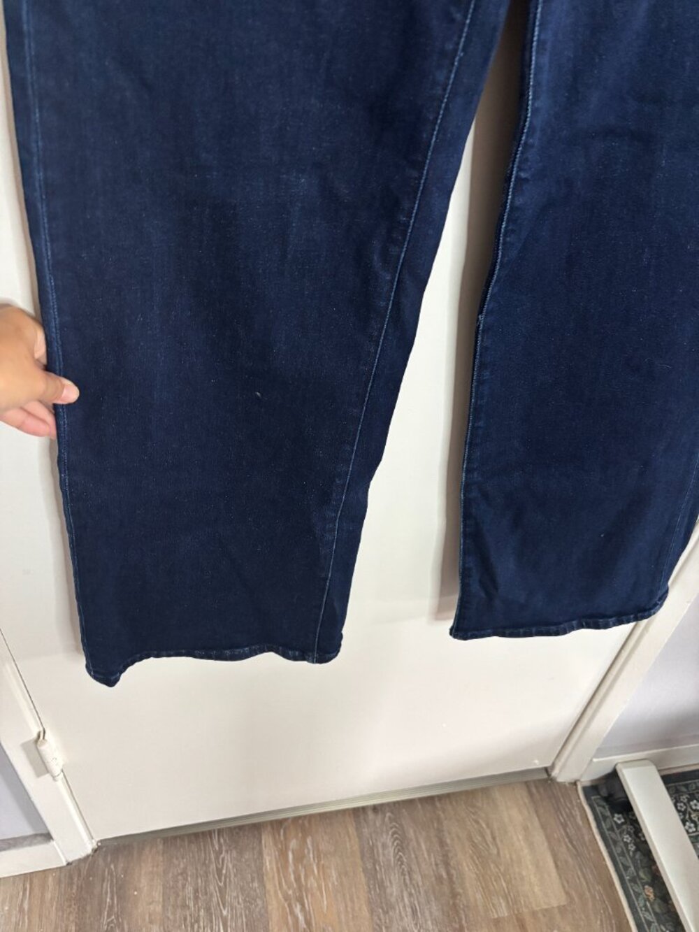 Joe's Jeans The Mia High Rise Wide Leg Retro Jeans in Cinema Dark Wash - Picture 5 of 11